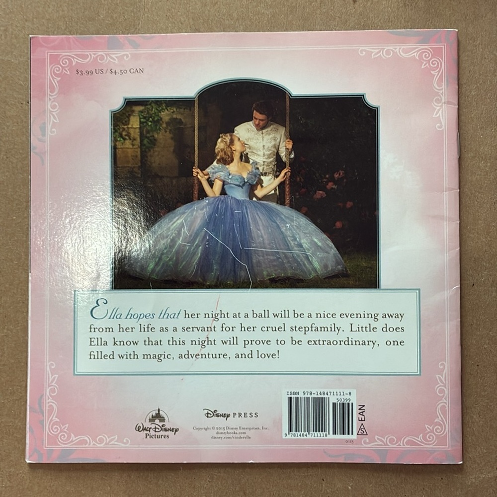 Set of three Disney princess books 1 hardcover 2 paperback - Picture 3 of 16
